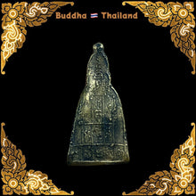 โหลดรูปภาพลงในเครื่องมือใช้ดูของ Gallery Thai Amulet Somdej Style In Brass Metal - Cultural Keepsake
Brass Metal Thai A