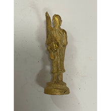 โหลดรูปภาพลงในเครื่องมือใช้ดูของ Gallery Thai Amulet Somdej Style With Gold Material, Wat Ceremony Edition
Thai Amulet
