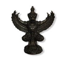 โหลดรูปภาพลงในเครื่องมือใช้ดูของ Gallery Thai Amulet in Blackened Brass, 3-3.5cm, Wat Ceremony Edition