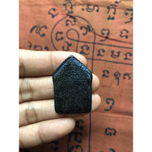 โหลดรูปภาพลงในเครื่องมือใช้ดูของ Gallery Buddhist Monk Inspired Thai Amulet Iron Material Collectible
Thai Amulet Coin