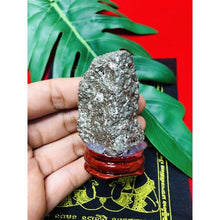 โหลดรูปภาพลงในเครื่องมือใช้ดูของ Gallery Thai Amulet with Wooden Base for Display and Worship
Thai Amulet Coin on Woode