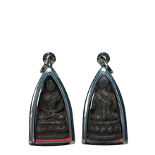โหลดรูปภาพลงในเครื่องมือใช้ดูของ Gallery Thai Amulet, Metal Casting, Vintage Collectible, Cultural Keepsake
Thai Amulet