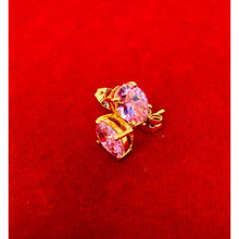 โหลดรูปภาพลงในเครื่องมือใช้ดูของ Gallery Gold-Plated Chanel Style Earrings
Chanel Inspired Gold-Plated Earrings
Chane