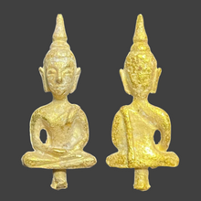 โหลดรูปภาพลงในเครื่องมือใช้ดูของ Gallery Thai Amulet With Gold Plating Buddhist Monk For Collectors Am Sacred Temple