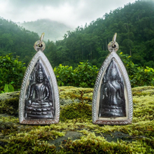 โหลดรูปภาพลงในเครื่องมือใช้ดูของ Gallery Buddha Amulet Pendant In 7-Color Metal With Frame Thai 7-Col Buddhist Sacred