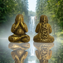 โหลดรูปภาพลงในเครื่องมือใช้ดูของ Gallery Thai Amulet Luang Pu Mun, Brass Material, Cultural Keepsake
Thai A