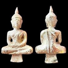 โหลดรูปภาพลงในเครื่องมือใช้ดูของ Gallery Thai Amulet With Protective Qualities, Wat Ceremony Edition, Cultural Keepsake