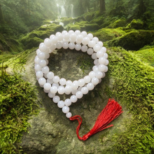 โหลดรูปภาพลงในเครื่องมือใช้ดูของ Gallery White Pearl Bead 10Mm - Thai Buddhist Collectible Amulet
White Pearl Bead 10Mm