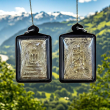 โหลดรูปภาพลงในเครื่องมือใช้ดูของ Gallery Thai Amulet Buddhist Monk Wat Rakhang, Collectible Cultural Keepsake Sacred
