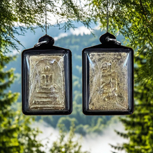 โหลดรูปภาพลงในเครื่องมือใช้ดูของ Gallery Thai Amulet Buddhist Monk Wat Rakhang, Collectible Cultural Keepsake Sacred