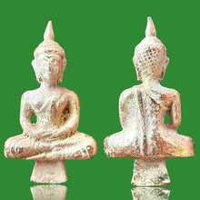 โหลดรูปภาพลงในเครื่องมือใช้ดูของ Gallery Thai Amulet With Protective Qualities, Wat Ceremony Edition, Cultural Keepsake
