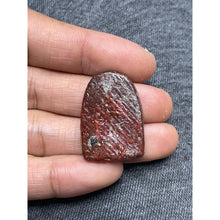โหลดรูปภาพลงในเครื่องมือใช้ดูของ Gallery Thai Amulet Somdej Style Metal With Red Rust Finish Cultural Keepsake
Thai Amu