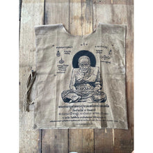 โหลดรูปภาพลงในเครื่องมือใช้ดูของ Gallery Thai Amulet Inspired by Buddhist Monk - Cultural Keepsake
Somdej Style Thai Am