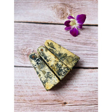 โหลดรูปภาพลงในเครื่องมือใช้ดูของ Gallery Ancient Jade Amulet Coin For Cultural Keepsake And Collectible Purposes
Thai A
