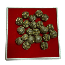 โหลดรูปภาพลงในเครื่องมือใช้ดูของ Gallery Ancient Thai Currency Amulet Coin from Reign of Kings Rama IV-V for Trade
Thai
