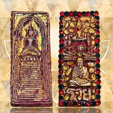 โหลดรูปภาพลงในเครื่องมือใช้ดูของ Gallery Thai Amulet Somdej Style with Gemstone Inlay Wat Phra Kaew Random Selection
Th