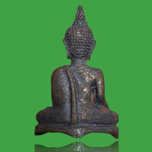 โหลดรูปภาพลงในเครื่องมือใช้ดูของ Gallery Chiang Saen Thai Amulet In Metal, Wat Ceremony Edition, Cultural Keepsake
Thai