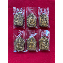 โหลดรูปภาพลงในเครื่องมือใช้ดูของ Gallery Thai Amulet Luang Pu Tim, Wat Rahan Rai, Takrud Powder Edition
Tha