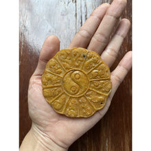 โหลดรูปภาพลงในเครื่องมือใช้ดูของ Gallery Yin Yang Zodiac Pendant With 12 Animal Carvings, Thai Amulet Collectible
Ancie