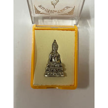 โหลดรูปภาพลงในเครื่องมือใช้ดูของ Gallery Thai Amulet Pyreephinas Somdej Style With Frame Cultural Keepsake
Thai Amulet