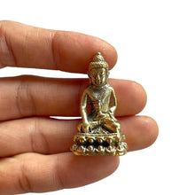 โหลดรูปภาพลงในเครื่องมือใช้ดูของ Gallery Thai Amulet Of Phra Kring Pawaret, Brass Material, Wat Ceremony Edition
Thai A