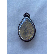 โหลดรูปภาพลงในเครื่องมือใช้ดูของ Gallery First Edition Amulet Coin Buddhist Monk From Wat Phothawas, Brass Ma