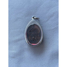 โหลดรูปภาพลงในเครื่องมือใช้ดูของ Gallery Buddhist Monk Inspired Thai Amulet Wat Bang Phra 2519
Thai Amulet Coin Wat Ban