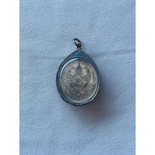 โหลดรูปภาพลงในเครื่องมือใช้ดูของ Gallery Amulet Coin Of King Rama V, Chulalongkorn, Wat Ceremony Edition, Thai Collectibl