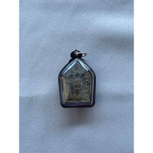 โหลดรูปภาพลงในเครื่องมือใช้ดูของ Gallery Thai Amulet Coin Khun Phan Three Sisters Wat Ta E Buriram Cultural Keepsake
Th