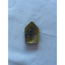 โหลดรูปภาพลงในเครื่องมือใช้ดูของ Gallery Thai Amulet Coin Buddhist Monk With Wat Ceremony Edition