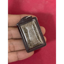 โหลดรูปภาพลงในเครื่องมือใช้ดูของ Gallery Thai Amulet 5 Buddha Figures Metal Edition
Thai Amulet Coin 5 Budd