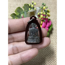 โหลดรูปภาพลงในเครื่องมือใช้ดูของ Gallery Buddhist Monk Inspired Thai Amulet Wat Khositaram Collectible Piece
Thai Amule