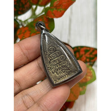 โหลดรูปภาพลงในเครื่องมือใช้ดูของ Gallery Buddhist Monk Inspired Thai Amulet Coin Wat Baan Rai Collectible
Somdej Style