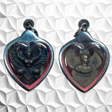 โหลดรูปภาพลงในเครื่องมือใช้ดูของ Gallery Thai Amulet Garuda Wat Pho Thong Powerful Cultural Keepsake
Thai Amulet Garuda