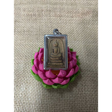 โหลดรูปภาพลงในเครื่องมือใช้ดูของ Gallery Thai Amulet Somdej Style With Stainless Frame, Floral Powder Material