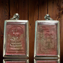 โหลดรูปภาพลงในเครื่องมือใช้ดูของ Gallery Thai Amulet From Wat Khao Bandai It, Phetchaburi - Somdej Style Collectible
Th