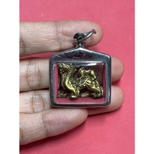 โหลดรูปภาพลงในเครื่องมือใช้ดูของ Gallery Pi Xie Amulet For Protection Against Evil - Thai Buddhist Collectible Amulet
C