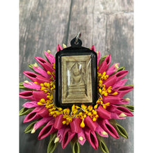โหลดรูปภาพลงในเครื่องมือใช้ดูของ Gallery Thai Amulet Buddhist Monk From Wat Khositaram, Cultural Keepsake
S