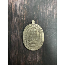 โหลดรูปภาพลงในเครื่องมือใช้ดูของ Gallery Buddhist Monk Inspired Thai Amulet Age Longevity Wat Huai Duai Collectible
Tha