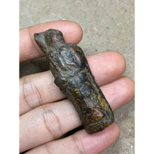 โหลดรูปภาพลงในเครื่องมือใช้ดูของ Gallery Buddhist Monk Inspired Thai Amulet Coin Cultural Keepsake
Thai Amulet Somdej S