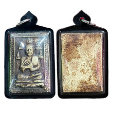 โหลดรูปภาพลงในเครื่องมือใช้ดูของ Gallery Thai Amulet Somdej Style By Buddhist Monk With Waterproof Case
Thai Amulet Som