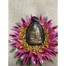 โหลดรูปภาพลงในเครื่องมือใช้ดูของ Gallery Buddhist Monk Inspired Thai Amulet Coin Wat Bang Klan Phichit
Thai Amulet Coin