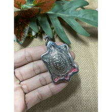 โหลดรูปภาพลงในเครื่องมือใช้ดูของ Gallery Amulet Coin Buddhist Monk From Wat Rai Taeng Thong, Thai Amulet Coll