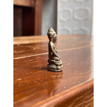 โหลดรูปภาพลงในเครื่องมือใช้ดูของ Gallery Thai Amulet Of Phra Kring Pawaret, Antique Metal, Cultural Keepsake
Antique Me