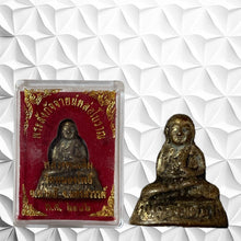 โหลดรูปภาพลงในเครื่องมือใช้ดูของ Gallery Antique Thai Amulet Of Buddhist Monk Wat Nong Pho 2482
Thai Buddhi
