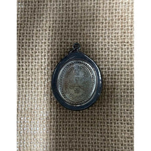 โหลดรูปภาพลงในเครื่องมือใช้ดูของ Gallery Buddhist Monk Inspired Thai Amulet Coin Wat Pak Khlong Makham Phao 2466
Thai B