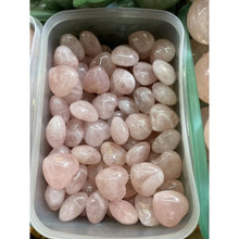 โหลดรูปภาพลงในเครื่องมือใช้ดูของ Gallery Rose Quartz For Emotional Healing And Love, Thai Amulet Collectible