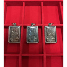 โหลดรูปภาพลงในเครื่องมือใช้ดูของ Gallery Thai Amulet Somdej Style From Wat Rakhang, Limited Color Selection Available
T