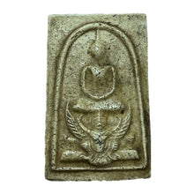 โหลดรูปภาพลงในเครื่องมือใช้ดูของ Gallery Thai Amulet Somdej Style with Garuda Design, Wat Ceremony Edition
Thai Amulet