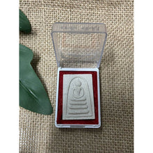 โหลดรูปภาพลงในเครื่องมือใช้ดูของ Gallery Buddhist Monk Inspired Thai Amulet Coin From Wat Pikulthong, Somdej Style
Thai